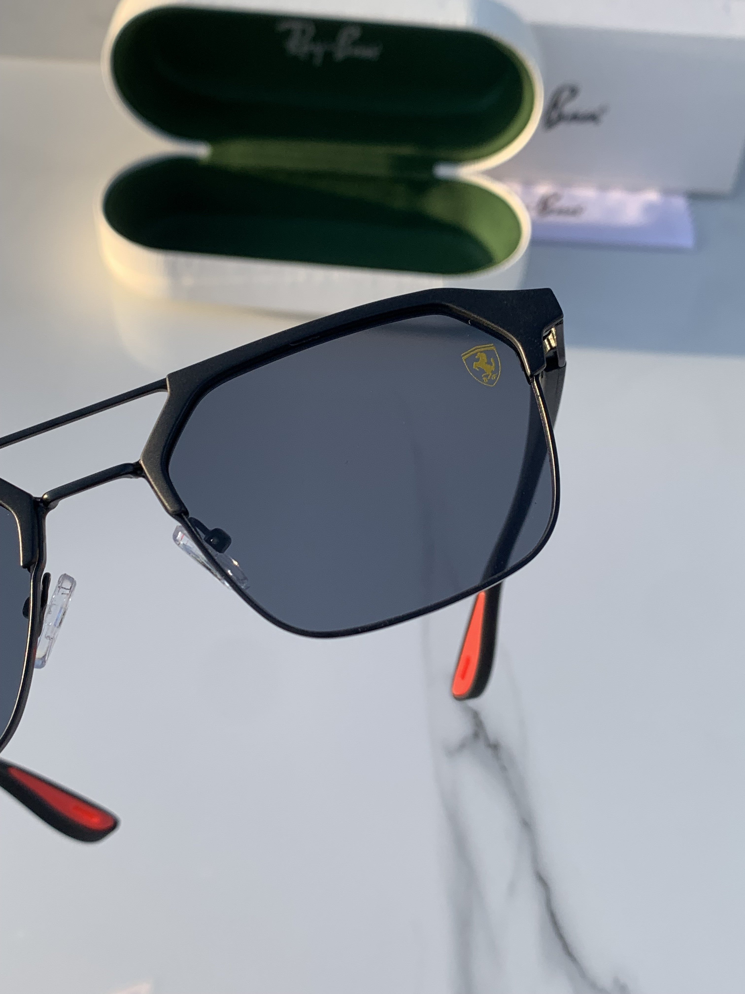 Ray Ban Premium Sunglass For Daily Causal Evergreen UV Protected For Unisex