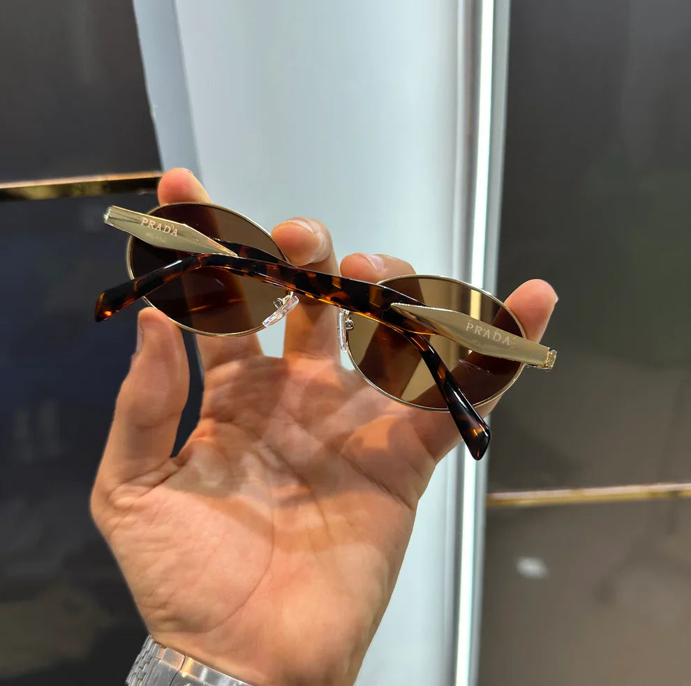 OVAL FRAME GOLD-TONE SUNGLASSES WITH OG KIT